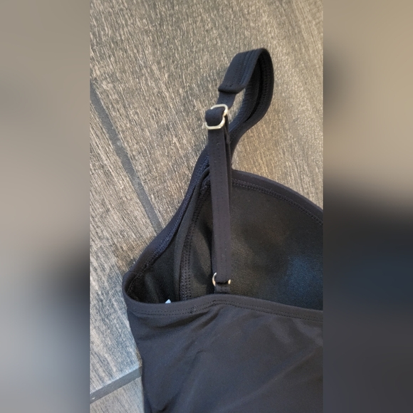 Women's Liz Claiborne Black Cross Chest Ruffle One Piece Swim Suit, Size 6 - Picture 5 of 6